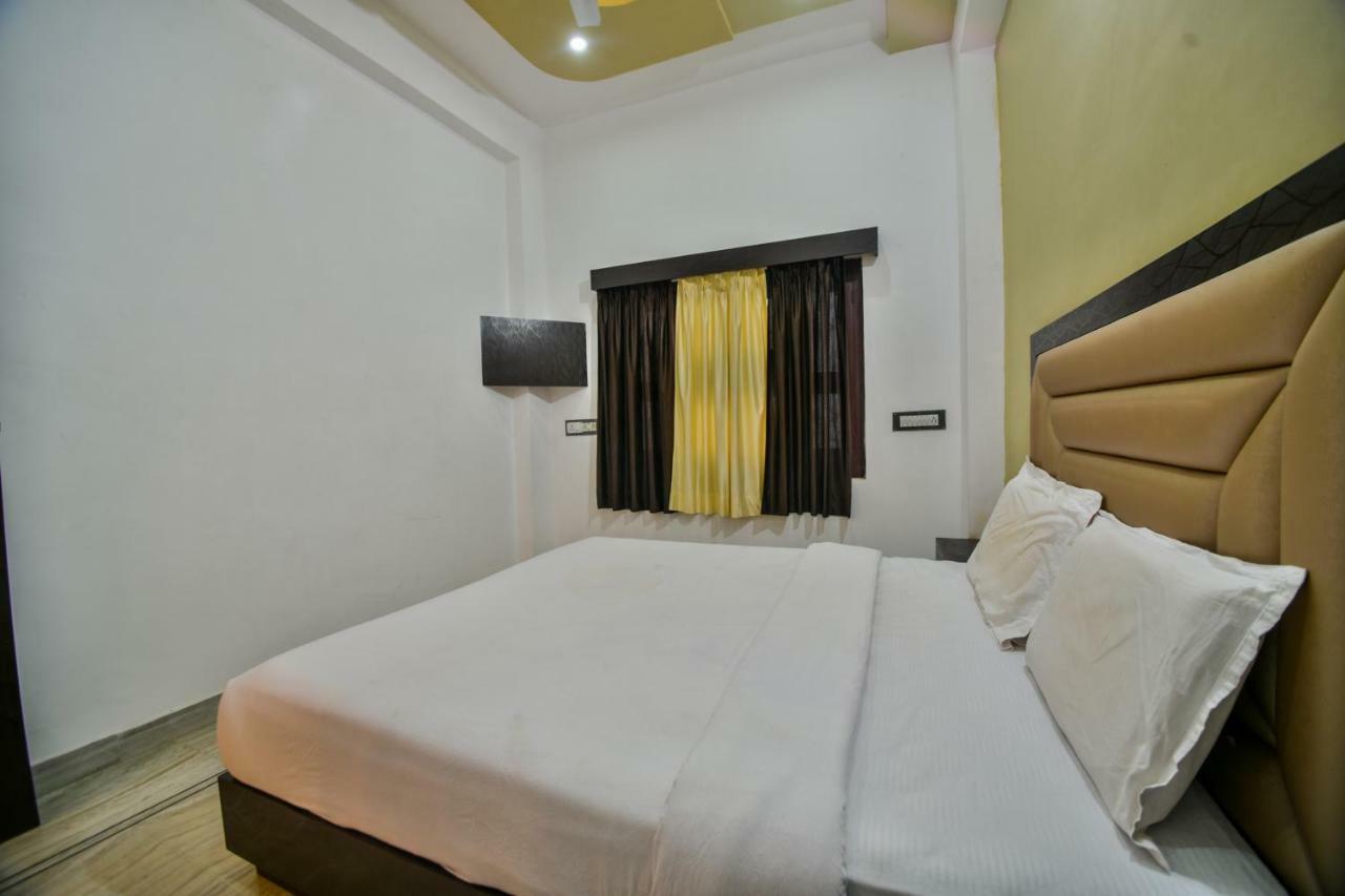 Hotel Vinayaka Nāthdwāra 외부 사진