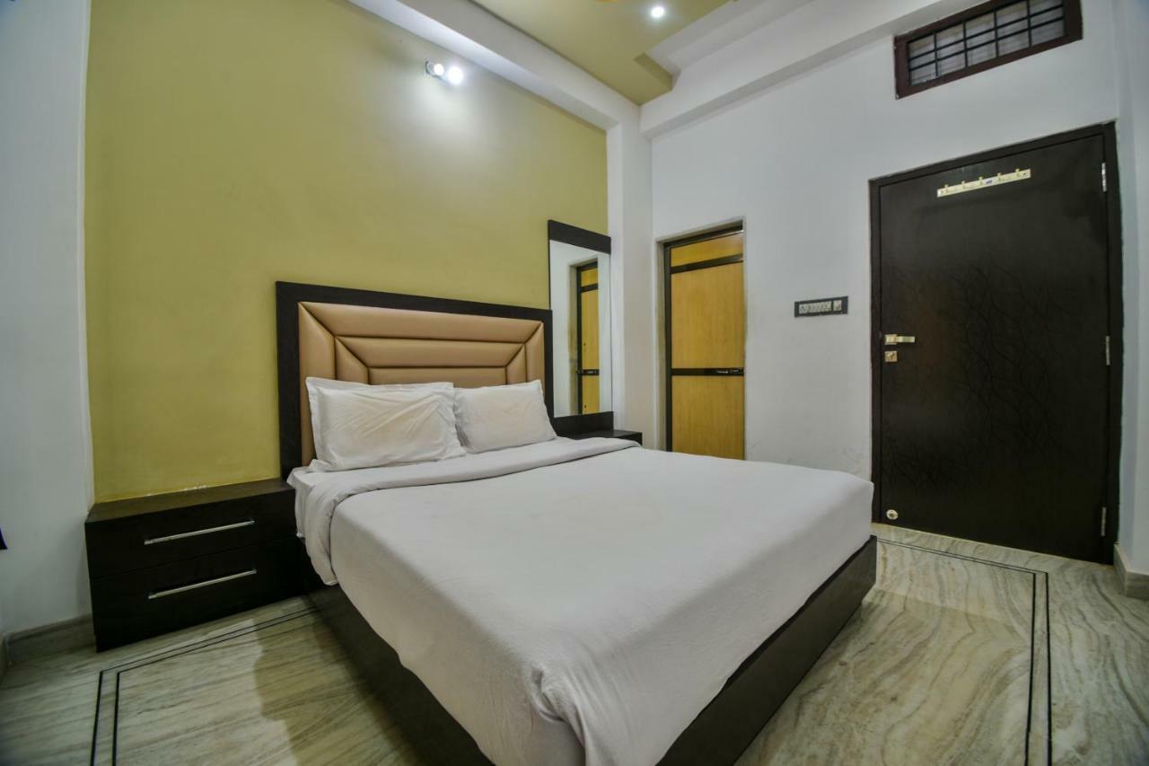 Hotel Vinayaka Nāthdwāra 외부 사진