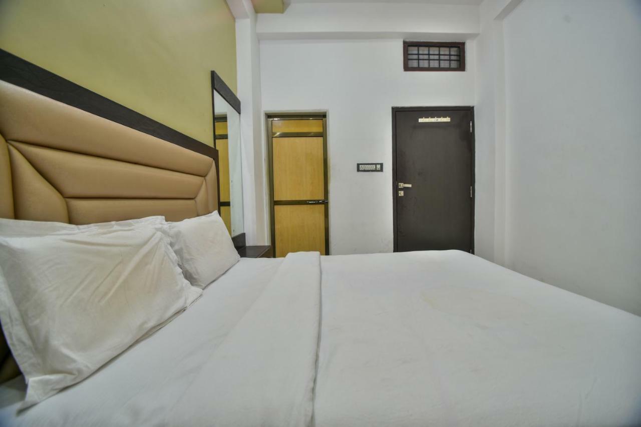 Hotel Vinayaka Nāthdwāra 외부 사진