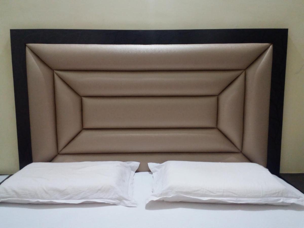 Hotel Vinayaka Nāthdwāra 외부 사진