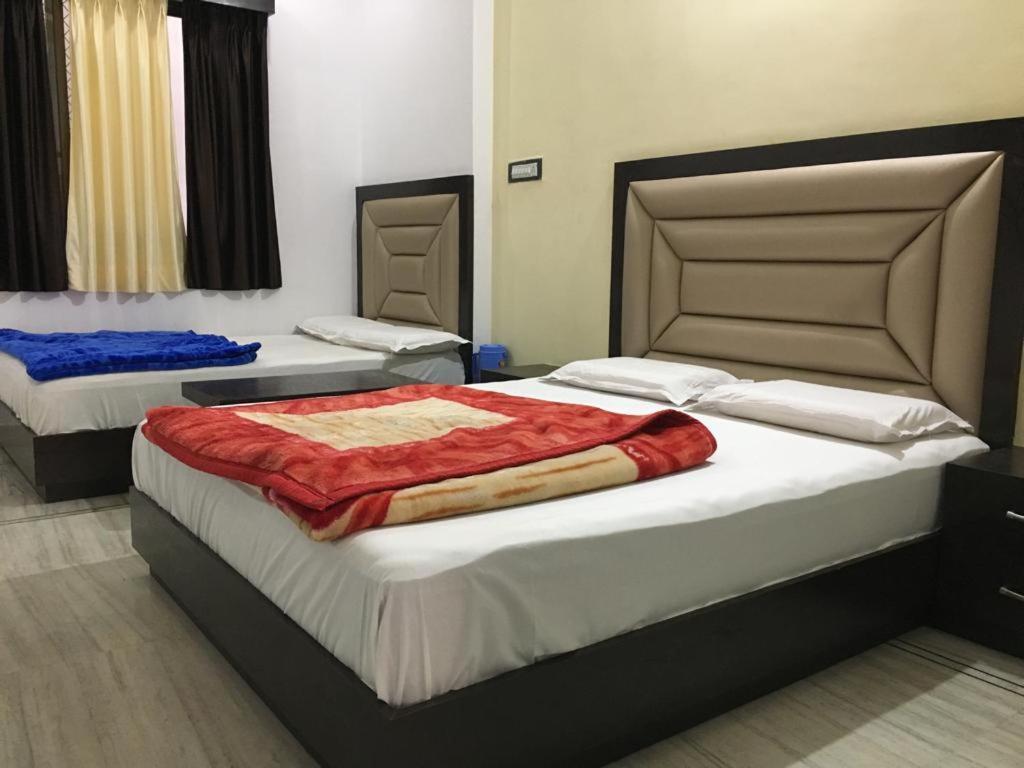 Hotel Vinayaka Nāthdwāra 외부 사진